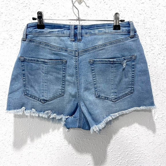 Refuge Blue destroyed / distressed high waist jean Shorts 8 - Picture 5 of 7